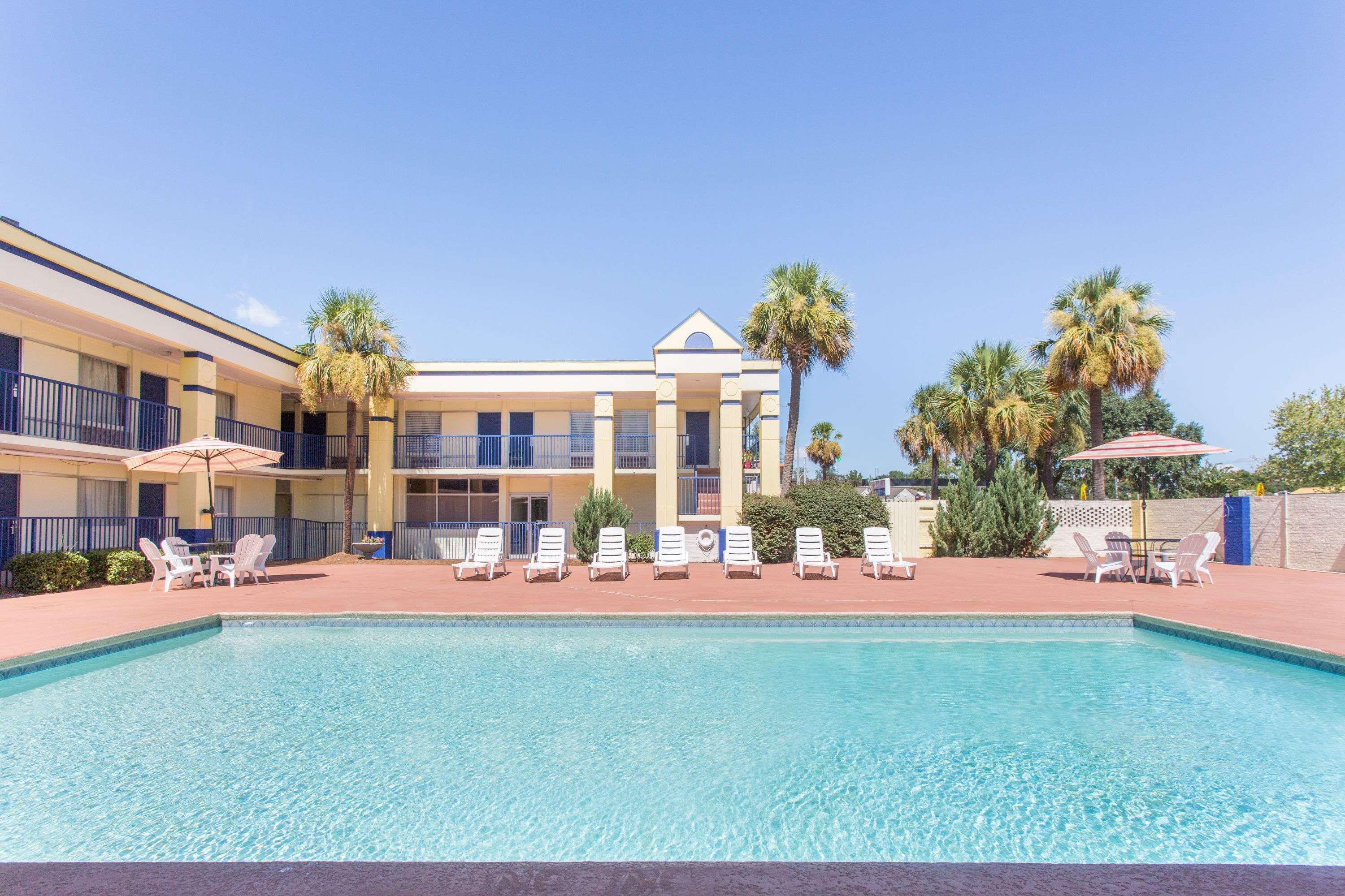 Days Inn Albany Ngoại thất bức ảnh