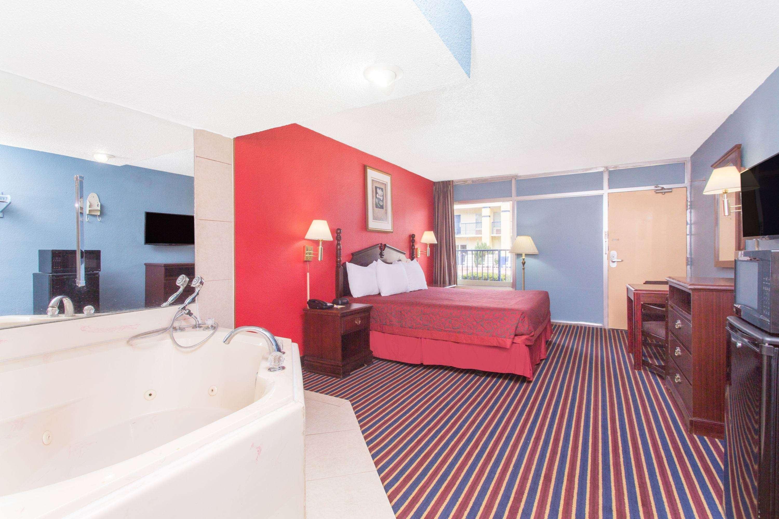 Days Inn Albany Ngoại thất bức ảnh